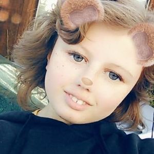 Meet your Posher, Tazia